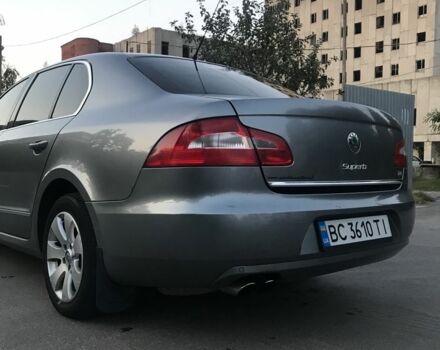 Сірий Шкода Суперб, об'ємом двигуна 2 л та пробігом 361 тис. км за 8100 $, фото 5 на Automoto.ua