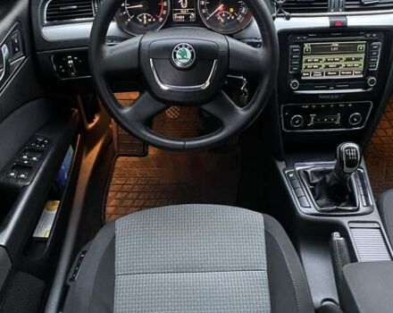 Сірий Шкода Суперб, об'ємом двигуна 1.97 л та пробігом 355 тис. км за 8500 $, фото 34 на Automoto.ua