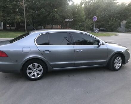 Сірий Шкода Суперб, об'ємом двигуна 2 л та пробігом 361 тис. км за 8100 $, фото 11 на Automoto.ua