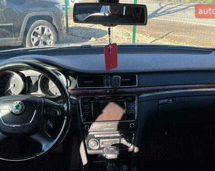 Серый Шкода Суперб, объемом двигателя 1.97 л и пробегом 280 тыс. км за 9500 $, фото 10 на Automoto.ua