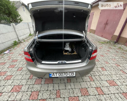Шкода Суперб 2010 в Ивано-Франковске на Automoto.ua Серый Шкода Суперб, объемом двигателя 1.97 л и пробегом 253 тыс. км за 10000 $, фото 23 на Automoto.ua