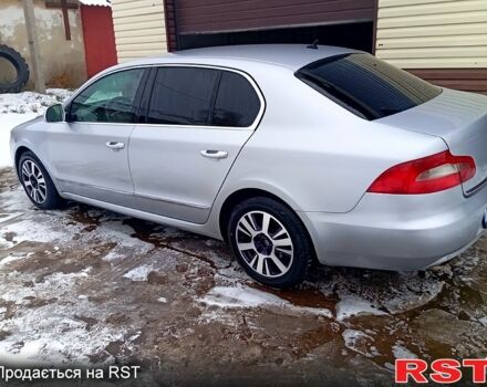 Серый Шкода Суперб, объемом двигателя 2 л и пробегом 197 тыс. км за 10200 $, фото 5 на Automoto.ua