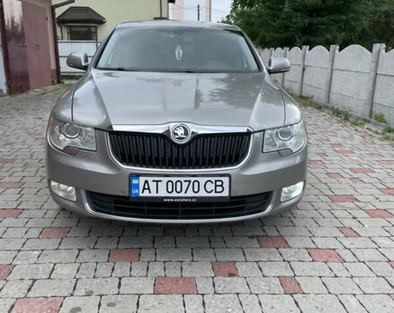 Шкода Суперб 2010 в Ивано-Франковске на Automoto.ua Серый Шкода Суперб, объемом двигателя 1.97 л и пробегом 253 тыс. км за 10000 $, фото 3 на Automoto.ua