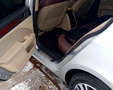 Серый Шкода Суперб, объемом двигателя 2 л и пробегом 197 тыс. км за 10200 $, фото 3 на Automoto.ua