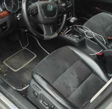 Сірий Шкода Суперб, об'ємом двигуна 1.97 л та пробігом 335 тис. км за 9500 $, фото 6 на Automoto.ua