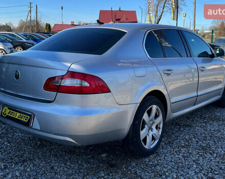 Серый Шкода Суперб, объемом двигателя 1.97 л и пробегом 280 тыс. км за 9500 $, фото 7 на Automoto.ua