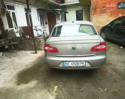 Сірий Шкода Суперб, об'ємом двигуна 1.8 л та пробігом 275 тис. км за 5500 $, фото 1 на Automoto.ua