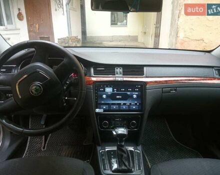 Сірий Шкода Суперб, об'ємом двигуна 1.8 л та пробігом 275 тис. км за 5500 $, фото 12 на Automoto.ua