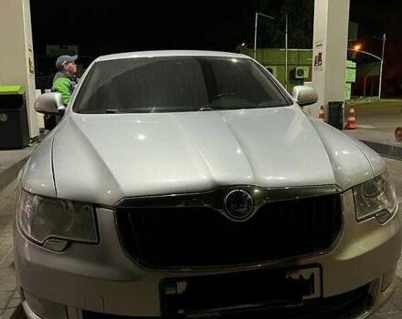 Сірий Шкода Суперб, об'ємом двигуна 0 л та пробігом 138 тис. км за 9300 $, фото 1 на Automoto.ua