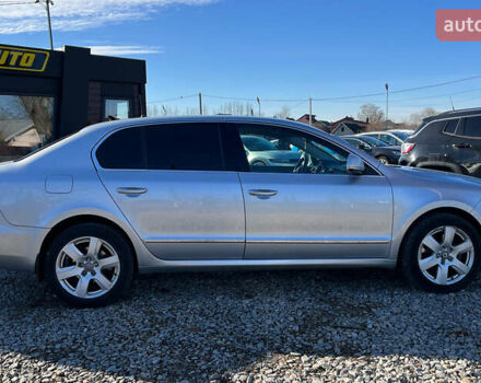 Серый Шкода Суперб, объемом двигателя 1.97 л и пробегом 280 тыс. км за 9500 $, фото 8 на Automoto.ua