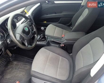 Серый Шкода Суперб, объемом двигателя 1.6 л и пробегом 293 тыс. км за 7700 $, фото 5 на Automoto.ua