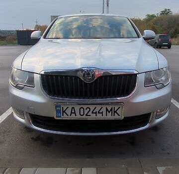 Серый Шкода Суперб, объемом двигателя 1.8 л и пробегом 228 тыс. км за 11100 $, фото 20 на Automoto.ua