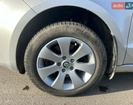 Серый Шкода Суперб, объемом двигателя 1.8 л и пробегом 235 тыс. км за 7200 $, фото 19 на Automoto.ua