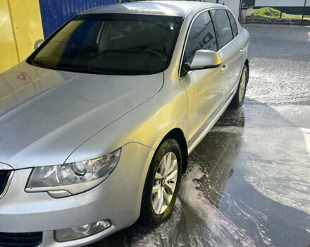 Сірий Шкода Суперб, об'ємом двигуна 1.8 л та пробігом 222 тис. км за 9000 $, фото 1 на Automoto.ua