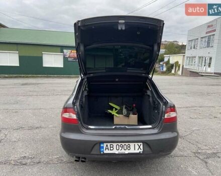 Серый Шкода Суперб, объемом двигателя 1.97 л и пробегом 278 тыс. км за 11400 $, фото 17 на Automoto.ua