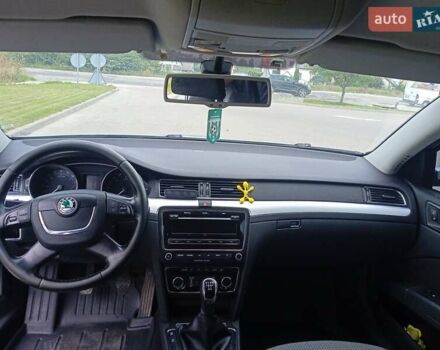 Серый Шкода Суперб, объемом двигателя 1.6 л и пробегом 293 тыс. км за 7700 $, фото 8 на Automoto.ua