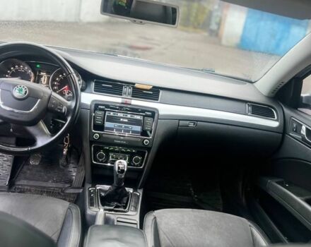 Сірий Шкода Суперб, об'ємом двигуна 2 л та пробігом 245 тис. км за 9900 $, фото 5 на Automoto.ua