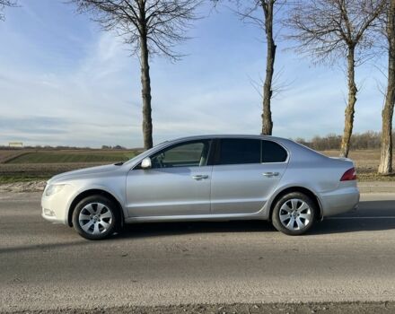 Серый Шкода Суперб, объемом двигателя 1.8 л и пробегом 235 тыс. км за 7200 $, фото 2 на Automoto.ua