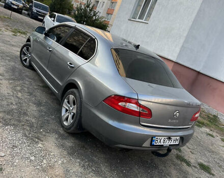 Шкода Суперб 2011 у Хмельницькому на Automoto.ua Сірий Шкода Суперб, об'ємом двигуна 1.6 л та пробігом 225 тис. км за 8600 $, фото 6 на Automoto.ua