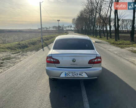 Серый Шкода Суперб, объемом двигателя 1.8 л и пробегом 235 тыс. км за 7200 $, фото 2 на Automoto.ua