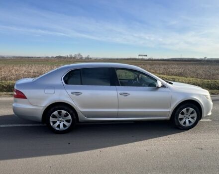 Серый Шкода Суперб, объемом двигателя 1.8 л и пробегом 235 тыс. км за 7200 $, фото 4 на Automoto.ua