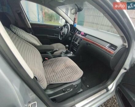 Серый Шкода Суперб, объемом двигателя 2 л и пробегом 280 тыс. км за 9500 $, фото 9 на Automoto.ua