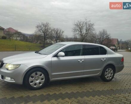 Серый Шкода Суперб, объемом двигателя 2 л и пробегом 280 тыс. км за 9500 $, фото 5 на Automoto.ua