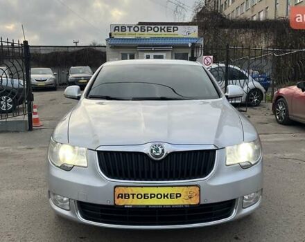 Сірий Шкода Суперб, об'ємом двигуна 2 л та пробігом 316 тис. км за 9300 $, фото 2 на Automoto.ua