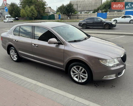 Сірий Шкода Суперб, об'ємом двигуна 1.97 л та пробігом 242 тис. км за 9800 $, фото 2 на Automoto.ua