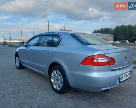 Серый Шкода Суперб, объемом двигателя 1.78 л и пробегом 73 тыс. км за 11300 $, фото 2 на Automoto.ua