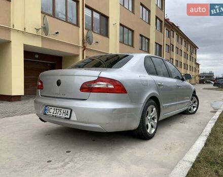 Серый Шкода Суперб, объемом двигателя 1.97 л и пробегом 293 тыс. км за 9600 $, фото 7 на Automoto.ua
