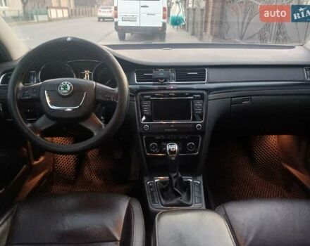 Серый Шкода Суперб, объемом двигателя 1.97 л и пробегом 278 тыс. км за 10500 $, фото 1 на Automoto.ua