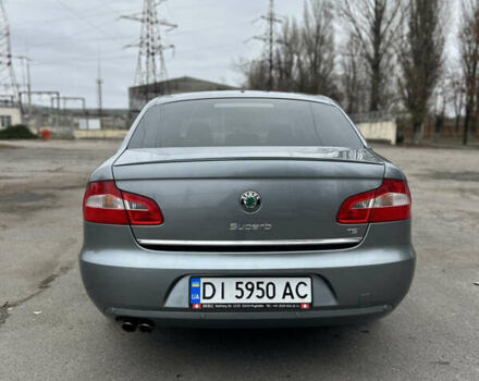 Серый Шкода Суперб, объемом двигателя 1.8 л и пробегом 193 тыс. км за 8200 $, фото 4 на Automoto.ua