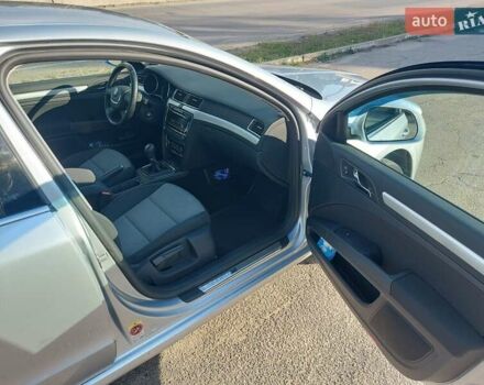 Серый Шкода Суперб, объемом двигателя 1.78 л и пробегом 73 тыс. км за 11300 $, фото 5 на Automoto.ua