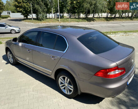 Сірий Шкода Суперб, об'ємом двигуна 1.97 л та пробігом 243 тис. км за 9950 $, фото 20 на Automoto.ua