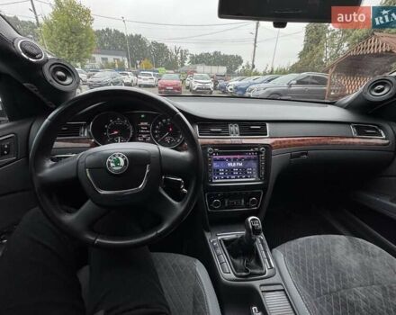 Сірий Шкода Суперб, об'ємом двигуна 1.8 л та пробігом 90 тис. км за 10300 $, фото 30 на Automoto.ua