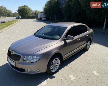 Сірий Шкода Суперб, об'ємом двигуна 1.97 л та пробігом 243 тис. км за 9950 $, фото 6 на Automoto.ua