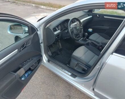 Серый Шкода Суперб, объемом двигателя 1.78 л и пробегом 73 тыс. км за 11300 $, фото 1 на Automoto.ua