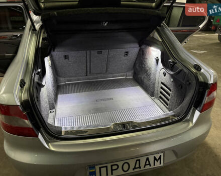 Серый Шкода Суперб, объемом двигателя 1.8 л и пробегом 292 тыс. км за 9200 $, фото 14 на Automoto.ua