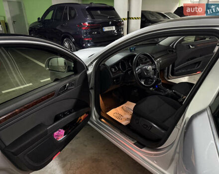 Серый Шкода Суперб, объемом двигателя 1.8 л и пробегом 292 тыс. км за 9200 $, фото 9 на Automoto.ua