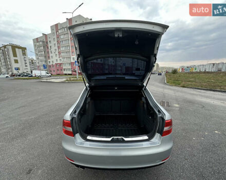 Серый Шкода Суперб, объемом двигателя 1.97 л и пробегом 281 тыс. км за 12900 $, фото 42 на Automoto.ua