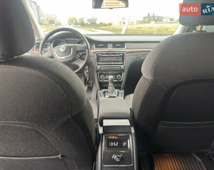 Сірий Шкода Суперб, об'ємом двигуна 1.8 л та пробігом 184 тис. км за 8300 $, фото 11 на Automoto.ua