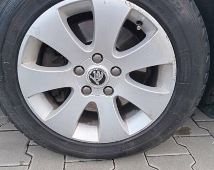 Серый Шкода Суперб, объемом двигателя 1.8 л и пробегом 184 тыс. км за 9700 $, фото 79 на Automoto.ua