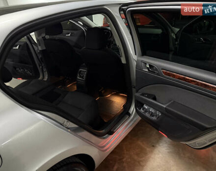 Серый Шкода Суперб, объемом двигателя 1.8 л и пробегом 292 тыс. км за 9200 $, фото 13 на Automoto.ua