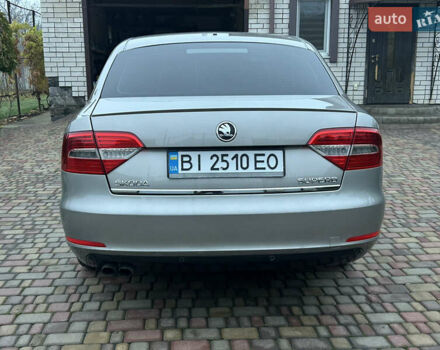 Серый Шкода Суперб, объемом двигателя 1.8 л и пробегом 230 тыс. км за 10300 $, фото 4 на Automoto.ua