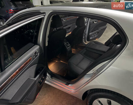 Серый Шкода Суперб, объемом двигателя 1.8 л и пробегом 292 тыс. км за 9200 $, фото 10 на Automoto.ua