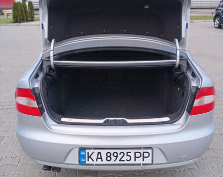 Серый Шкода Суперб, объемом двигателя 1.8 л и пробегом 184 тыс. км за 9700 $, фото 34 на Automoto.ua