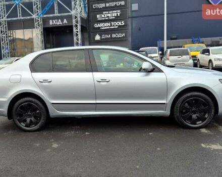 Серый Шкода Суперб, объемом двигателя 1.8 л и пробегом 167 тыс. км за 11800 $, фото 4 на Automoto.ua