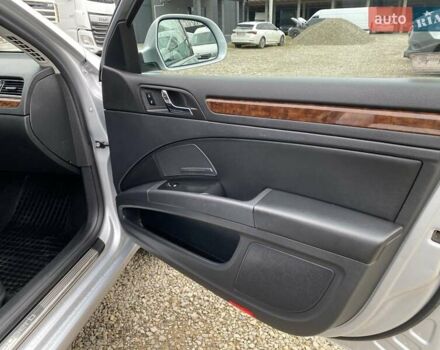 Сірий Шкода Суперб, об'ємом двигуна 2 л та пробігом 315 тис. км за 10800 $, фото 29 на Automoto.ua