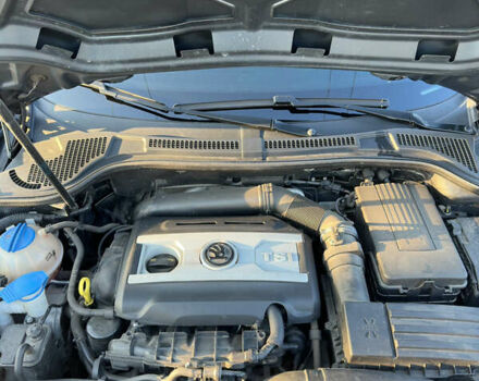 Сірий Шкода Суперб, об'ємом двигуна 1.8 л та пробігом 80 тис. км за 14000 $, фото 15 на Automoto.ua